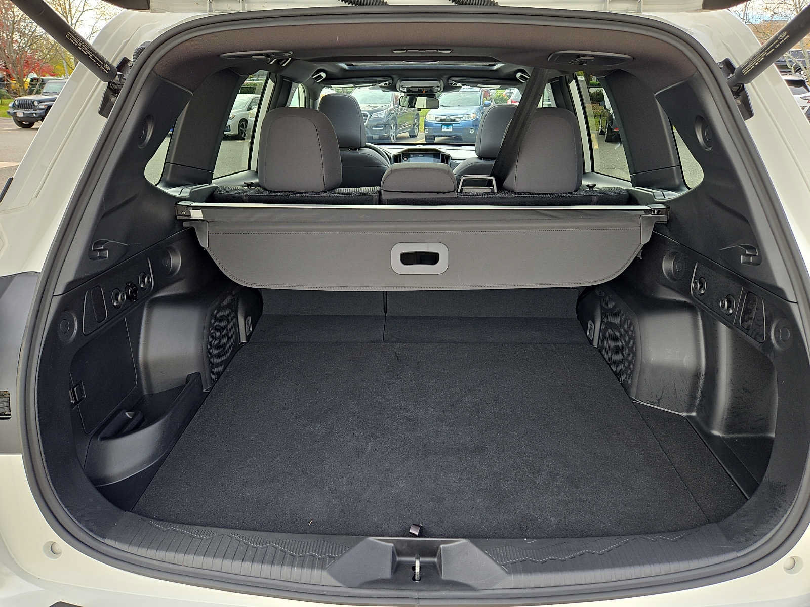 Certified 2025 Subaru Forester Premium AWD/4WD image 31