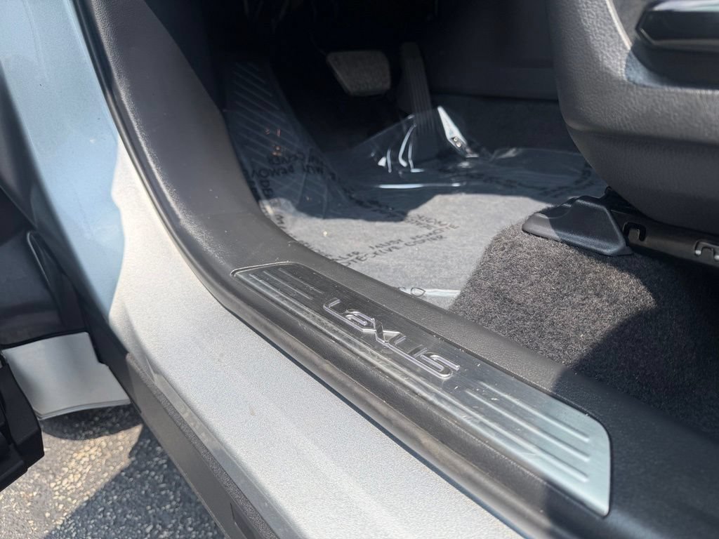 Used 2025 Lexus TX 350 AWD w/ Technology Package image 11