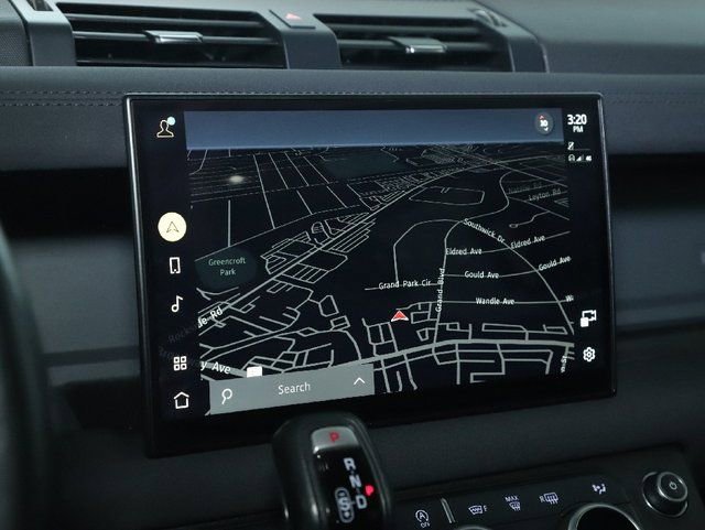 Used 2023 Land Rover Defender 130 X-Dynamic SE AWD/4WD image 26