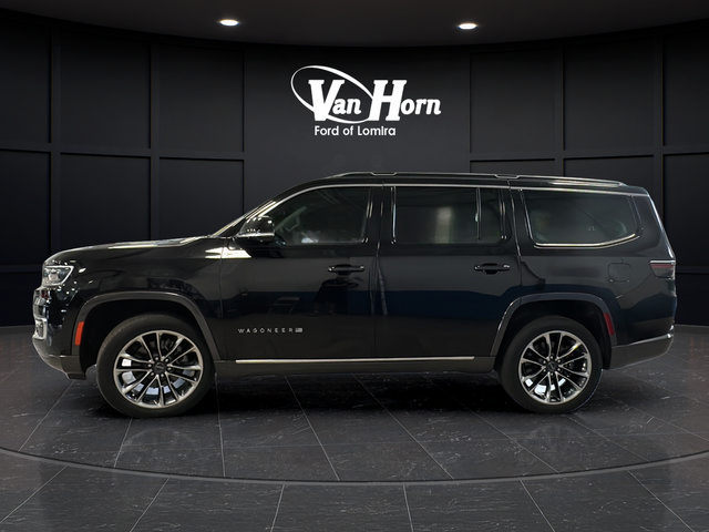 Used 2022 Jeep Wagoneer Series III w/ Premium Group I AWD/4WD image 4