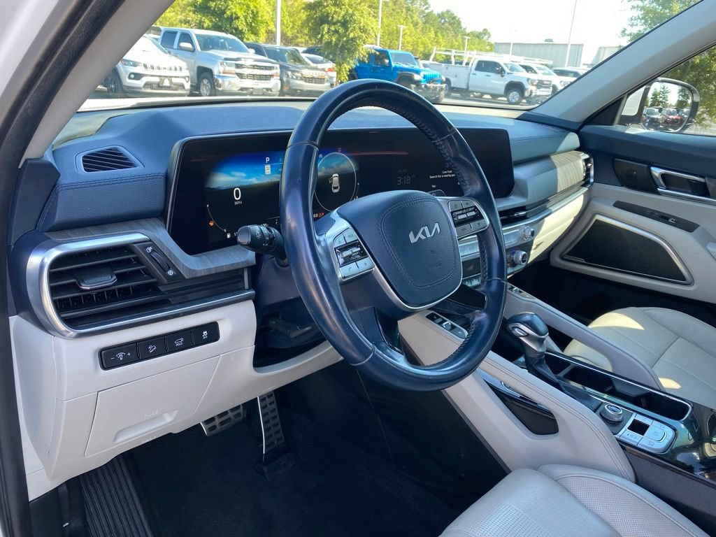 Used 2023 Kia Telluride SX FWD image 9