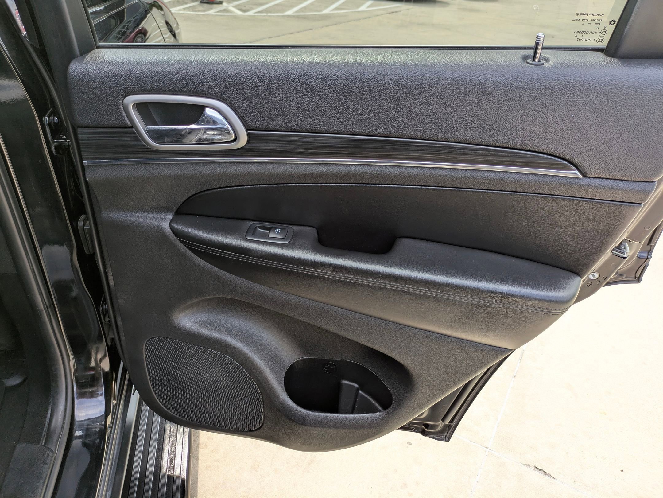 Used 2019 Jeep Grand Cherokee Limited image 27