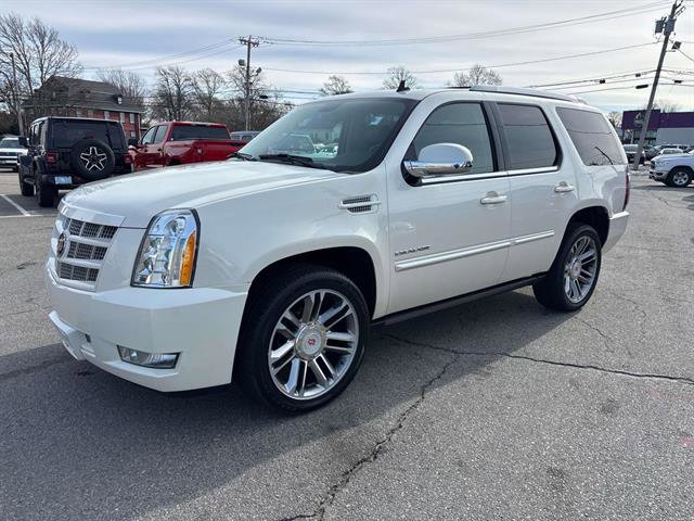 Used 2014 Cadillac Escalade Premium image 6