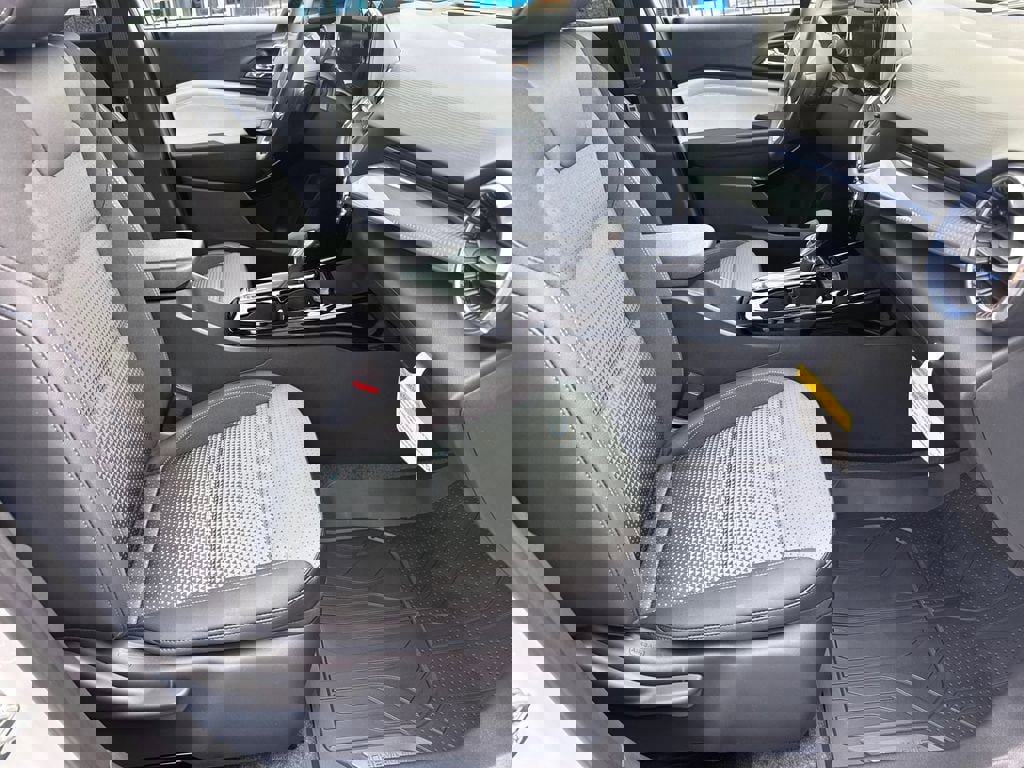 New 2026 Chevrolet Trax LT w/ Driver Confidence Package image 14