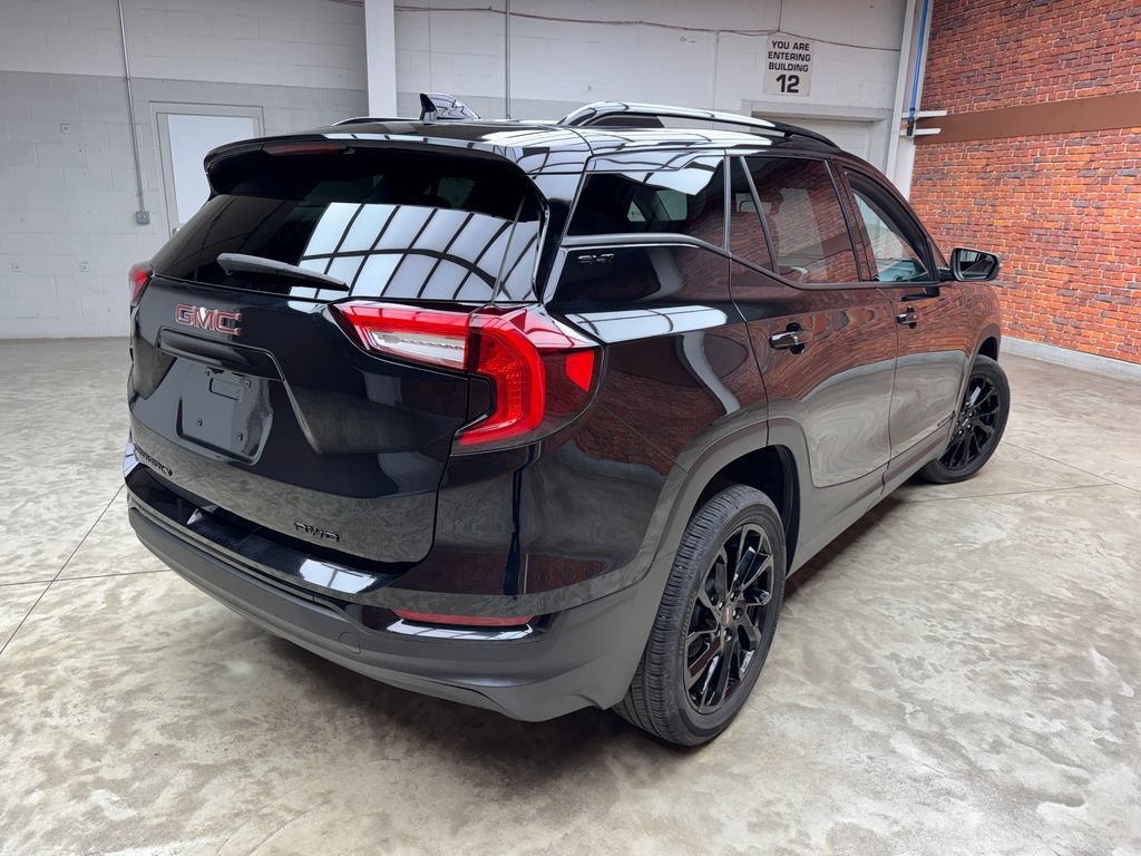 Used 2023 GMC Terrain SLT w/ Elevation Edition AWD/4WD image 5