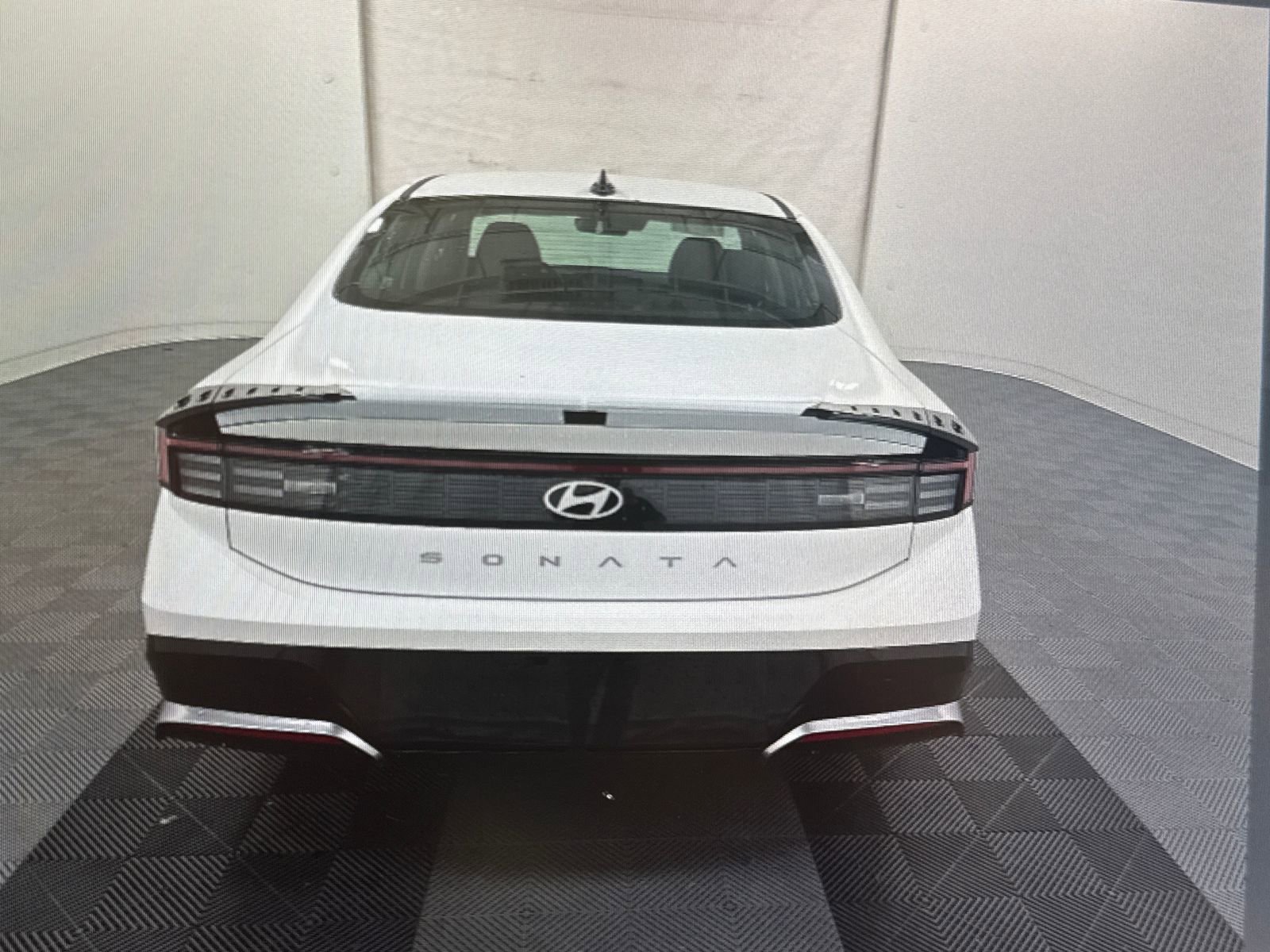 Used 2026 Hyundai Sonata SEL FWD image 12
