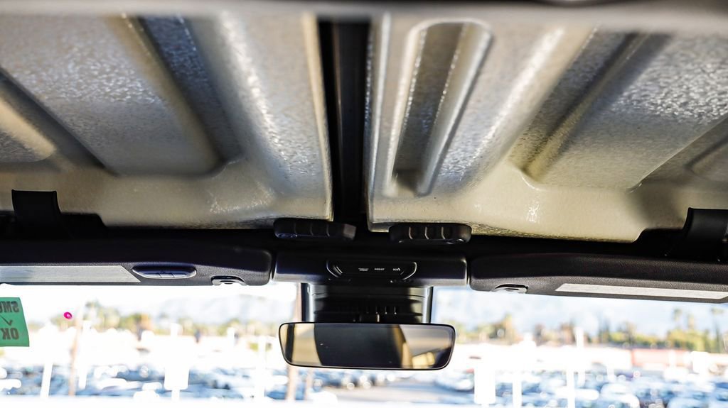 Used 2021 Jeep Wrangler Unlimited Sahara image 19