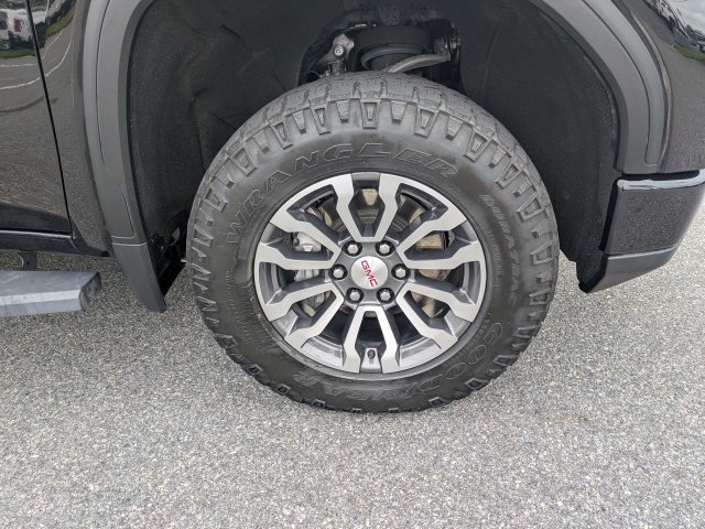 Used 2022 GMC Sierra 1500 AT4 AWD/4WD image 12