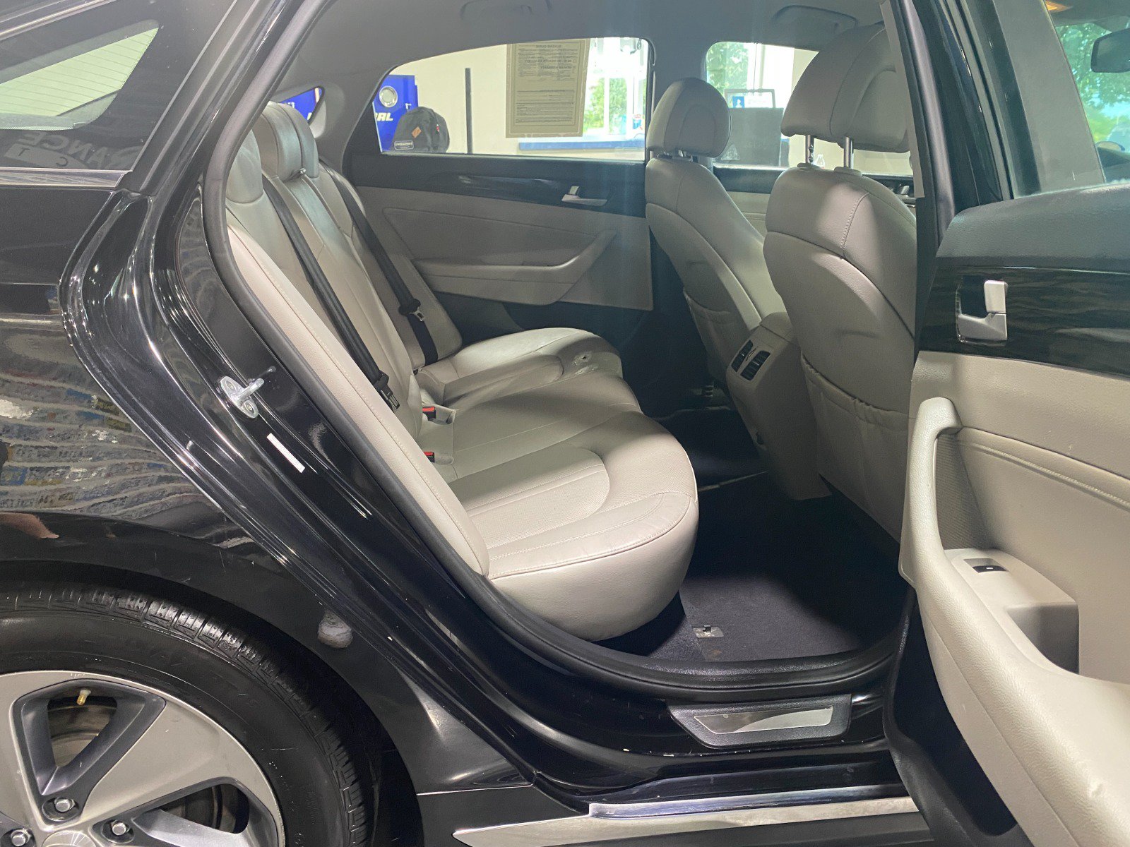 Used 2017 Hyundai Sonata Limited FWD image 11