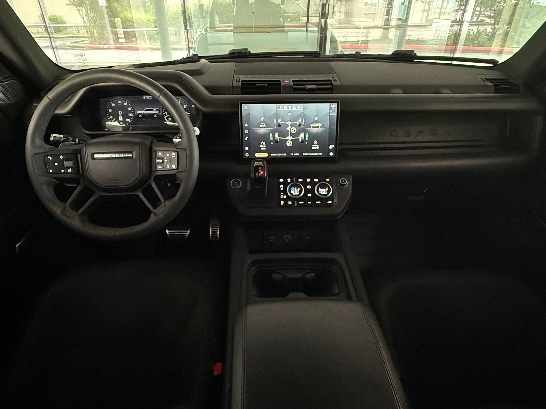 Used 2022 Land Rover Defender 110 V8 AWD/4WD image 15