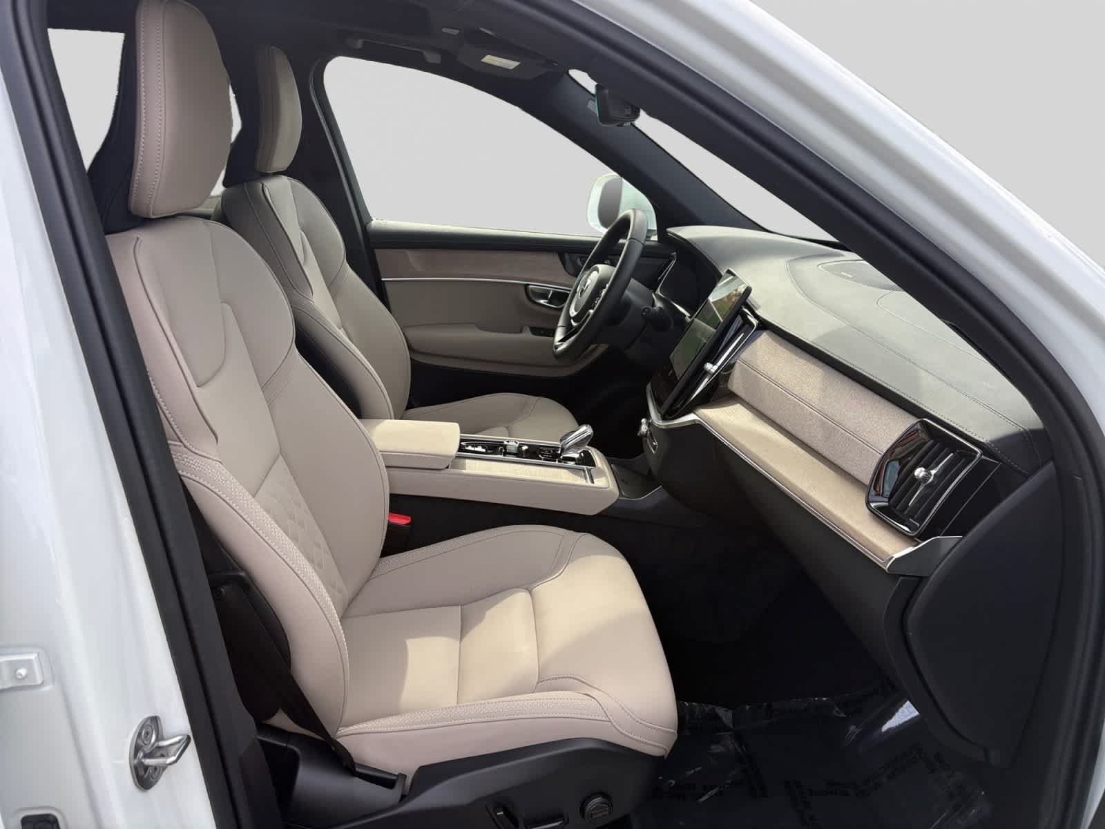 Used 2026 Volvo XC90 B6 Plus AWD/4WD image 20