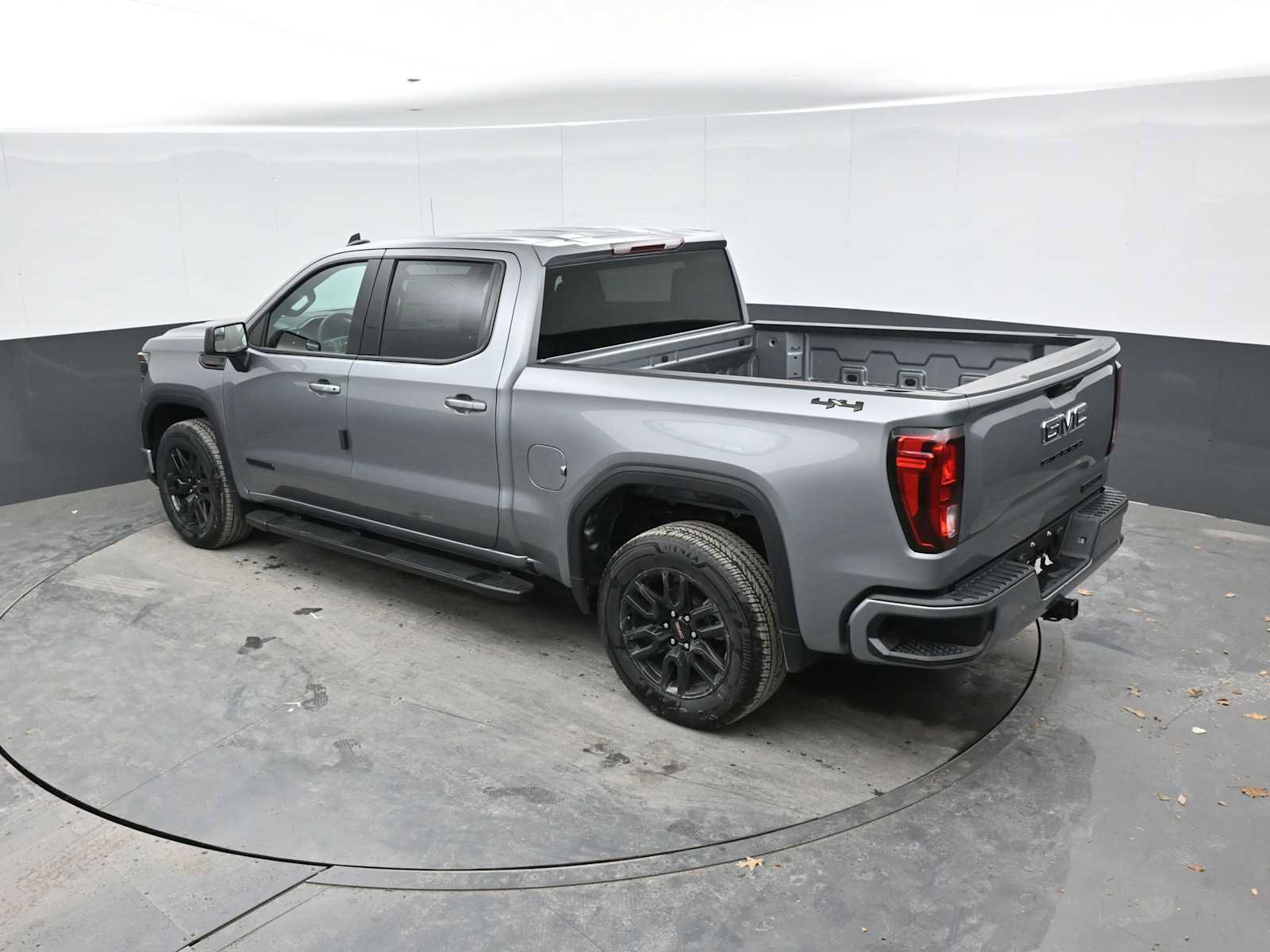 New 2026 GMC Sierra 1500 Elevation w/ LPO, Elevation Black Package AWD/4WD image 27