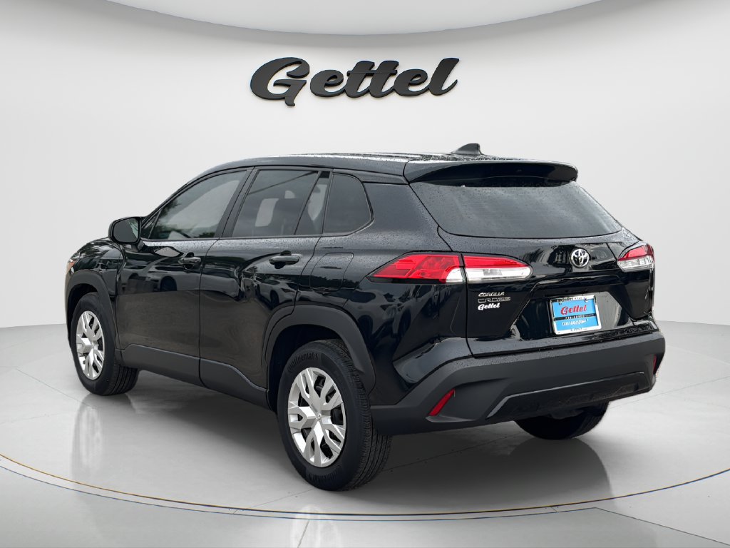 Used 2024 Toyota Corolla Cross L FWD image 7