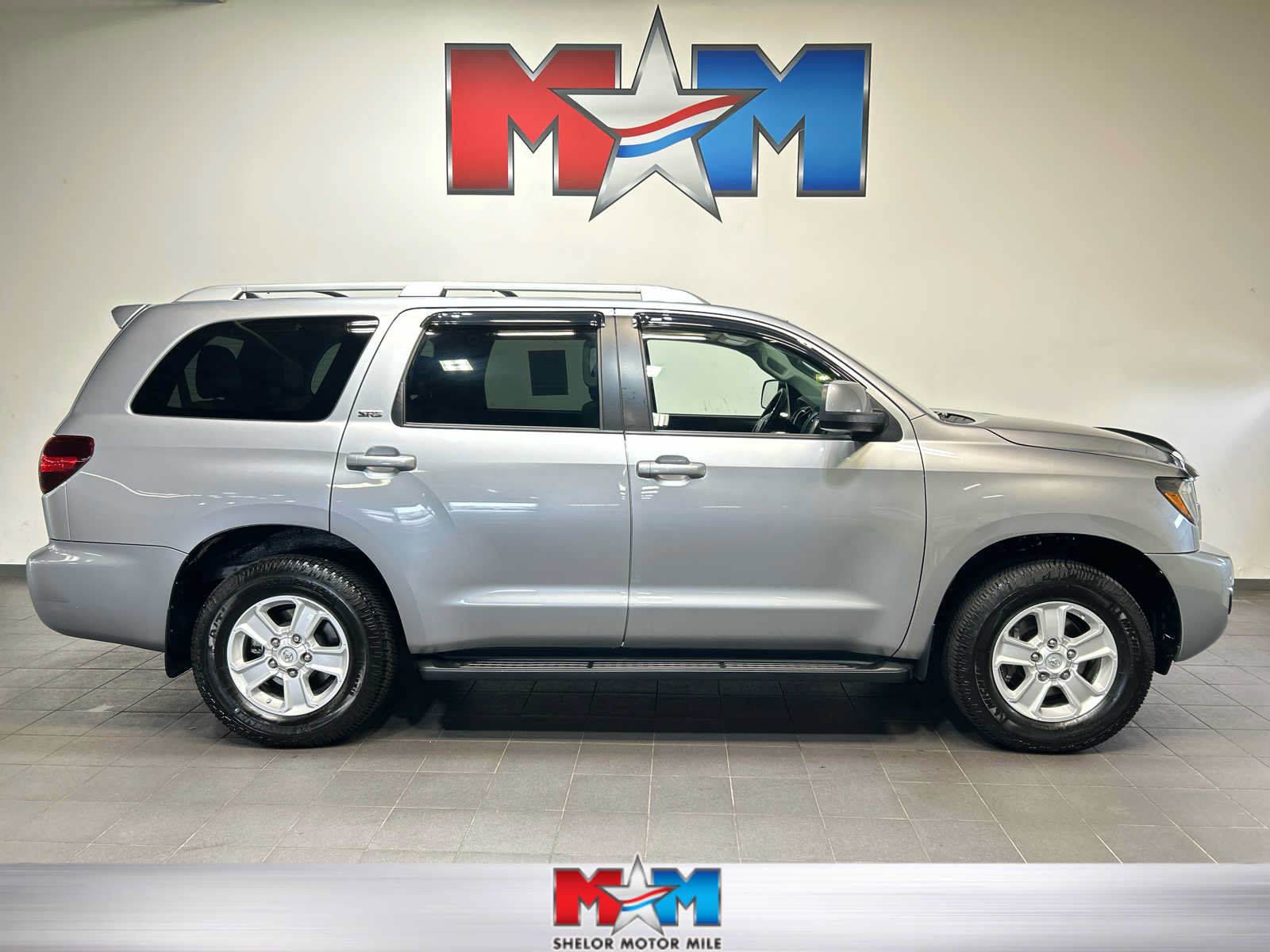 Used 2018 Toyota Sequoia SR5 w/ Premium Package