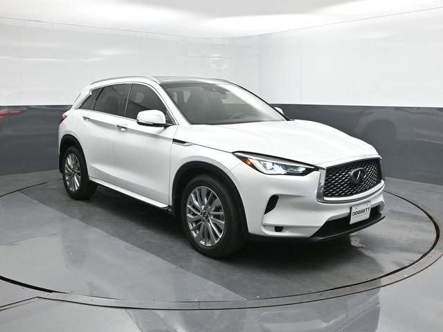 Used 2023 INFINITI QX50 Luxe image 17