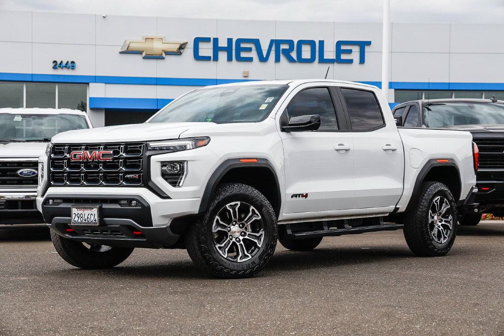 Used 2024 GMC Canyon AT4 w/ AT4 Premium Package