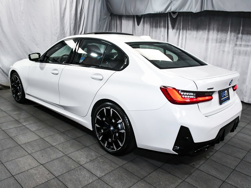 Used 2025 BMW M340i xDrive AWD/4WD image 4