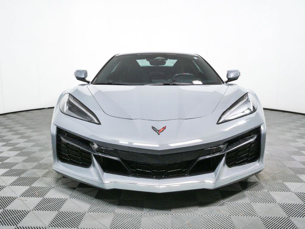 Used 2024 Chevrolet Corvette Z06 RWD image 36