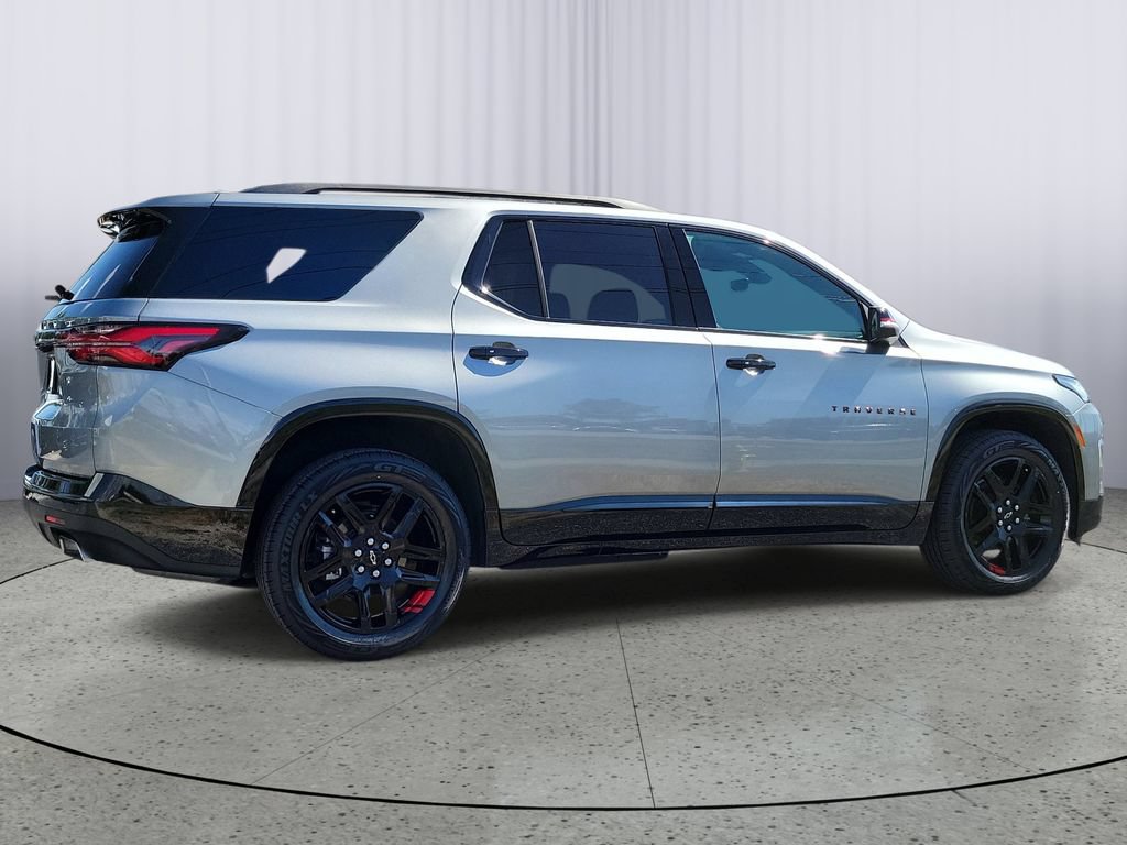 Used 2024 Chevrolet Traverse Premier w/ Redline Edition FWD image 3