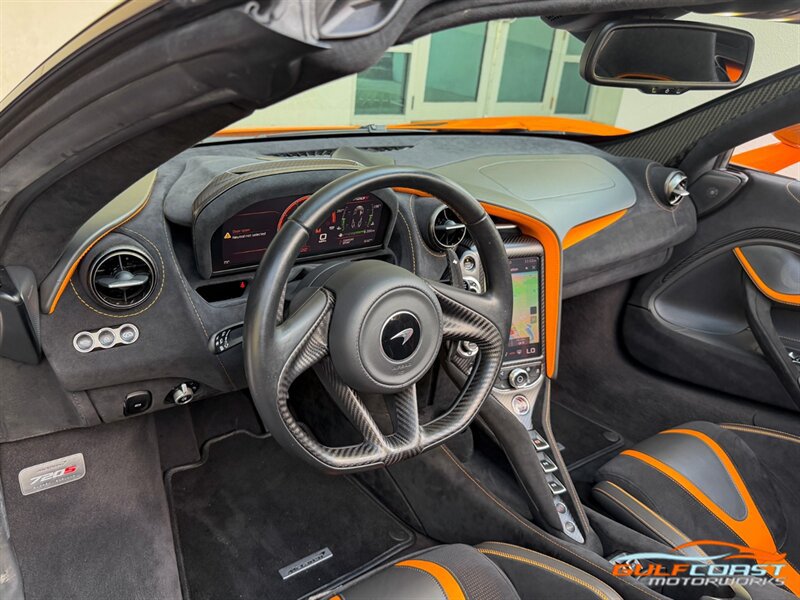 Used 2022 McLaren 720S Performance RWD image 30