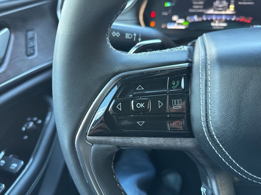 Used 2023 Jeep Grand Cherokee Overland image 17