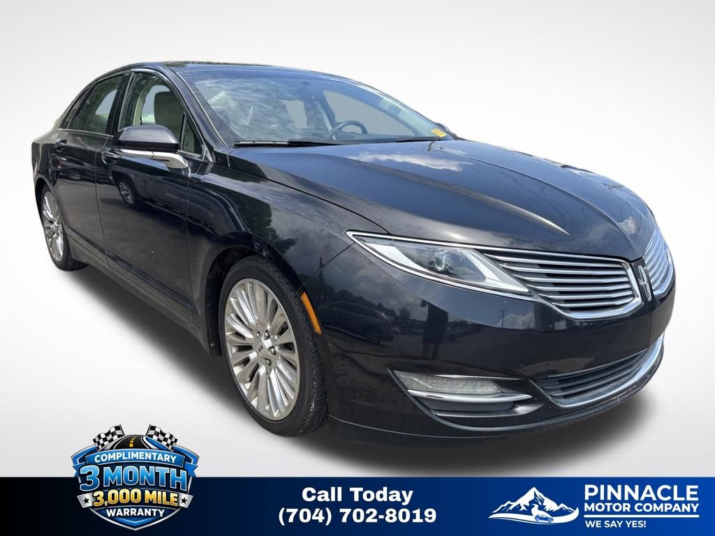 Used 2013 Lincoln MKZ FWD image 1