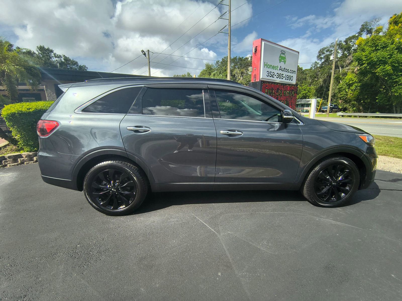 Used 2020 Kia Sorento S image 8