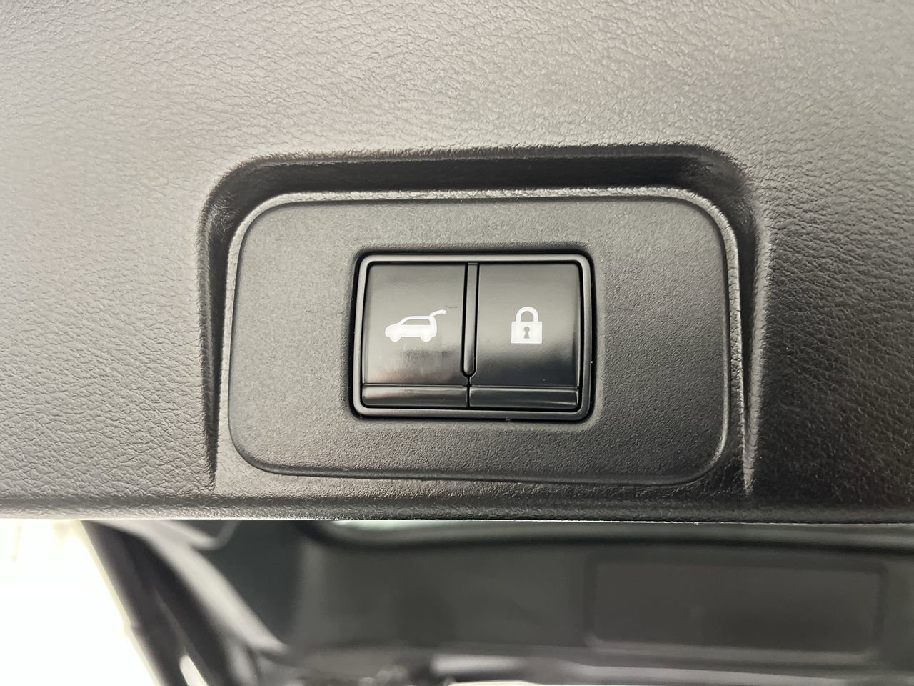Used 2021 Nissan Rogue SL AWD/4WD image 29