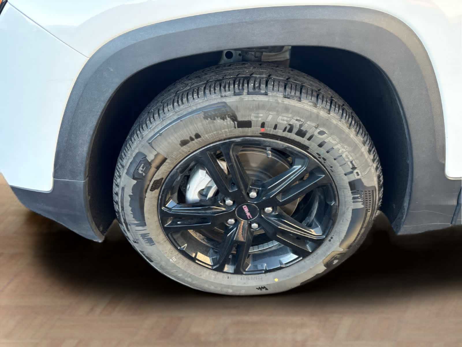 Used 2024 GMC Terrain AT4 image 31