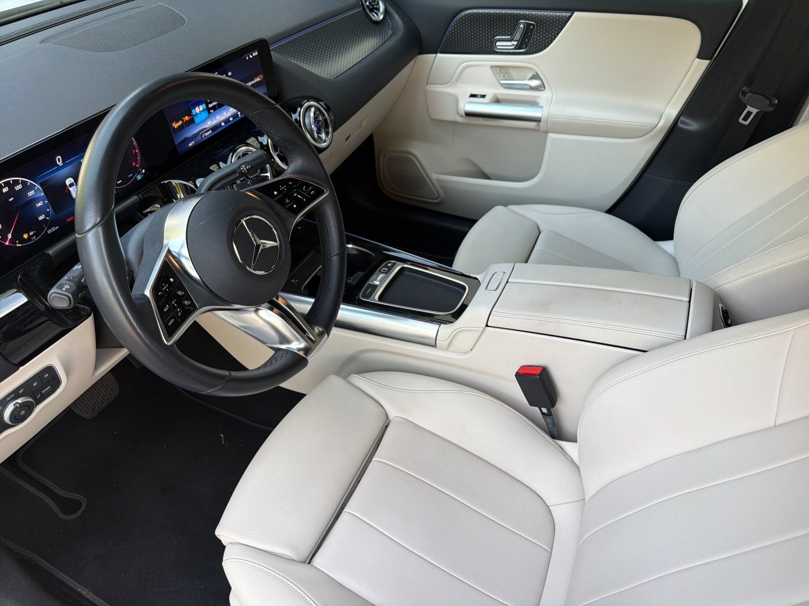 Certified 2025 Mercedes-Benz GLA 250 image 9