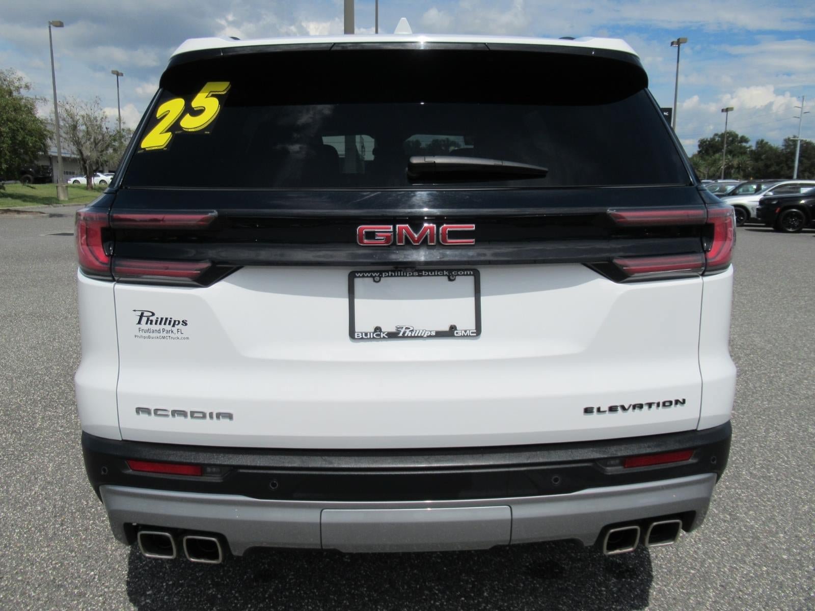 Used 2025 GMC Acadia Elevation FWD image 8