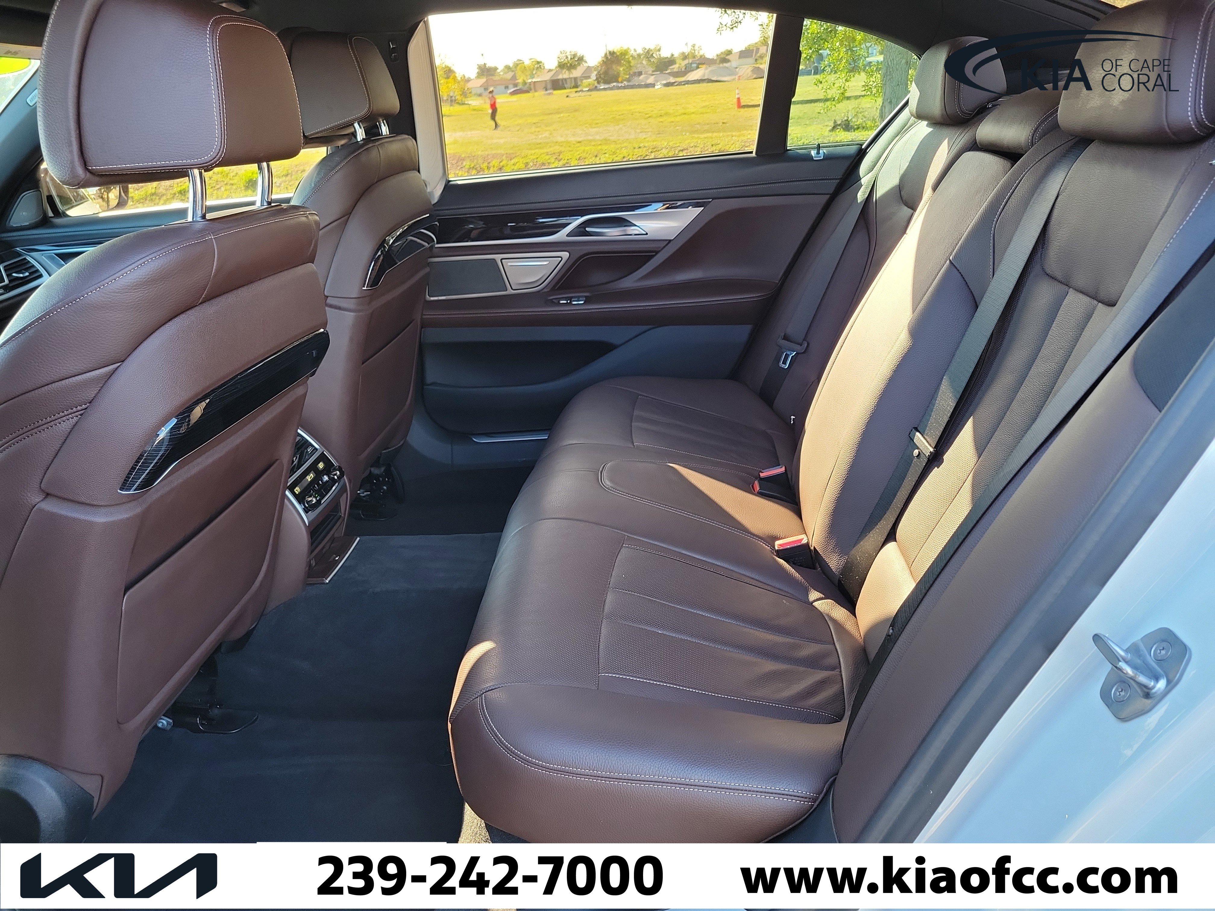 Used 2019 BMW 740i xDrive w/ Executive Package image 13