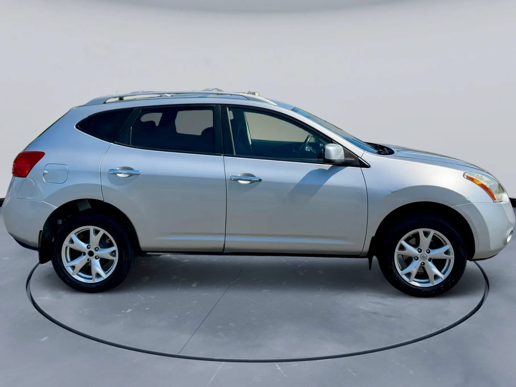 Used 2010 Nissan Rogue SL AWD/4WD image 9