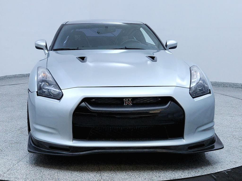 Used 2010 Nissan GT-R Premium AWD/4WD image 8