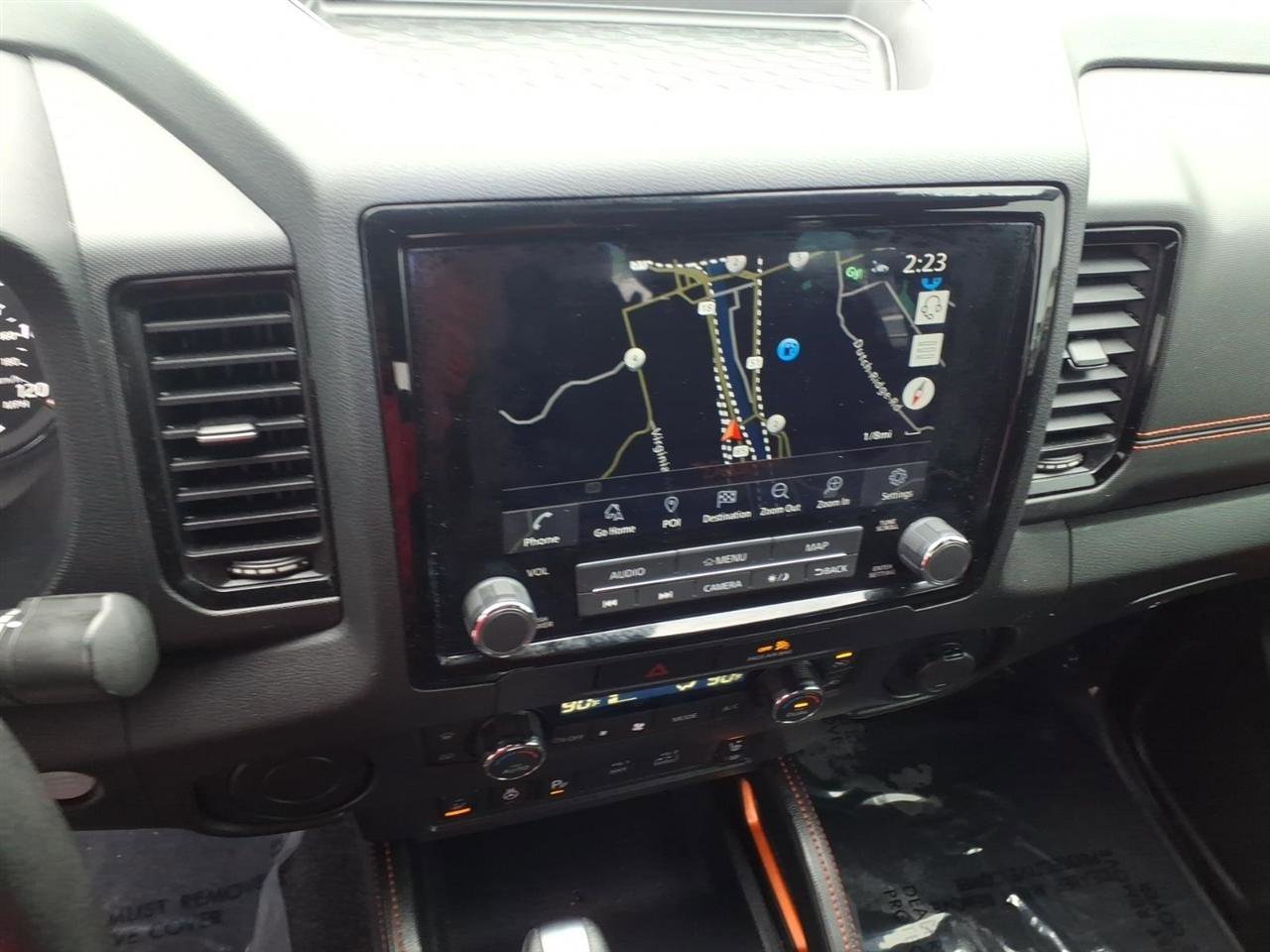 Used 2022 Nissan Frontier Pro-X image 12