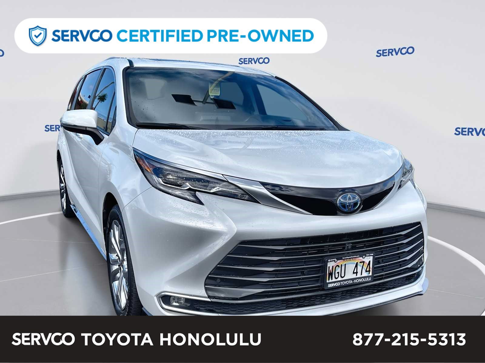 Used 2022 Toyota Sienna Platinum FWD image 1