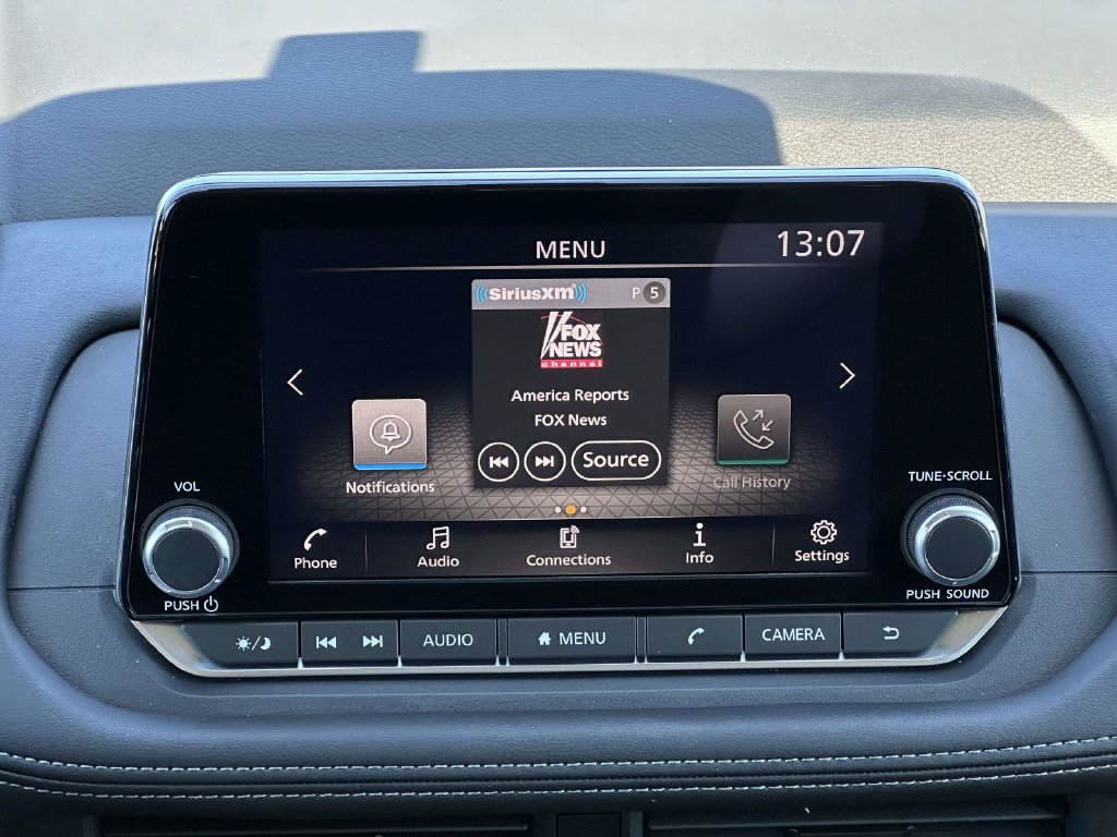 Used 2026 Nissan Rogue S FWD image 16