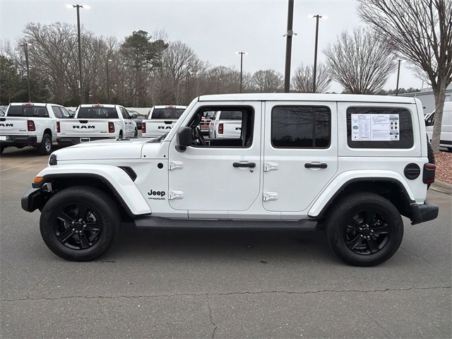 Used 2022 Jeep Wrangler Unlimited Sahara image 10