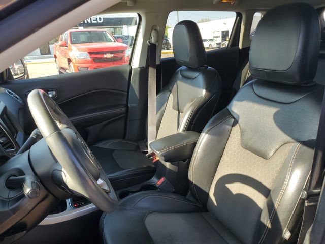 Used 2021 Jeep Compass Latitude FWD image 5