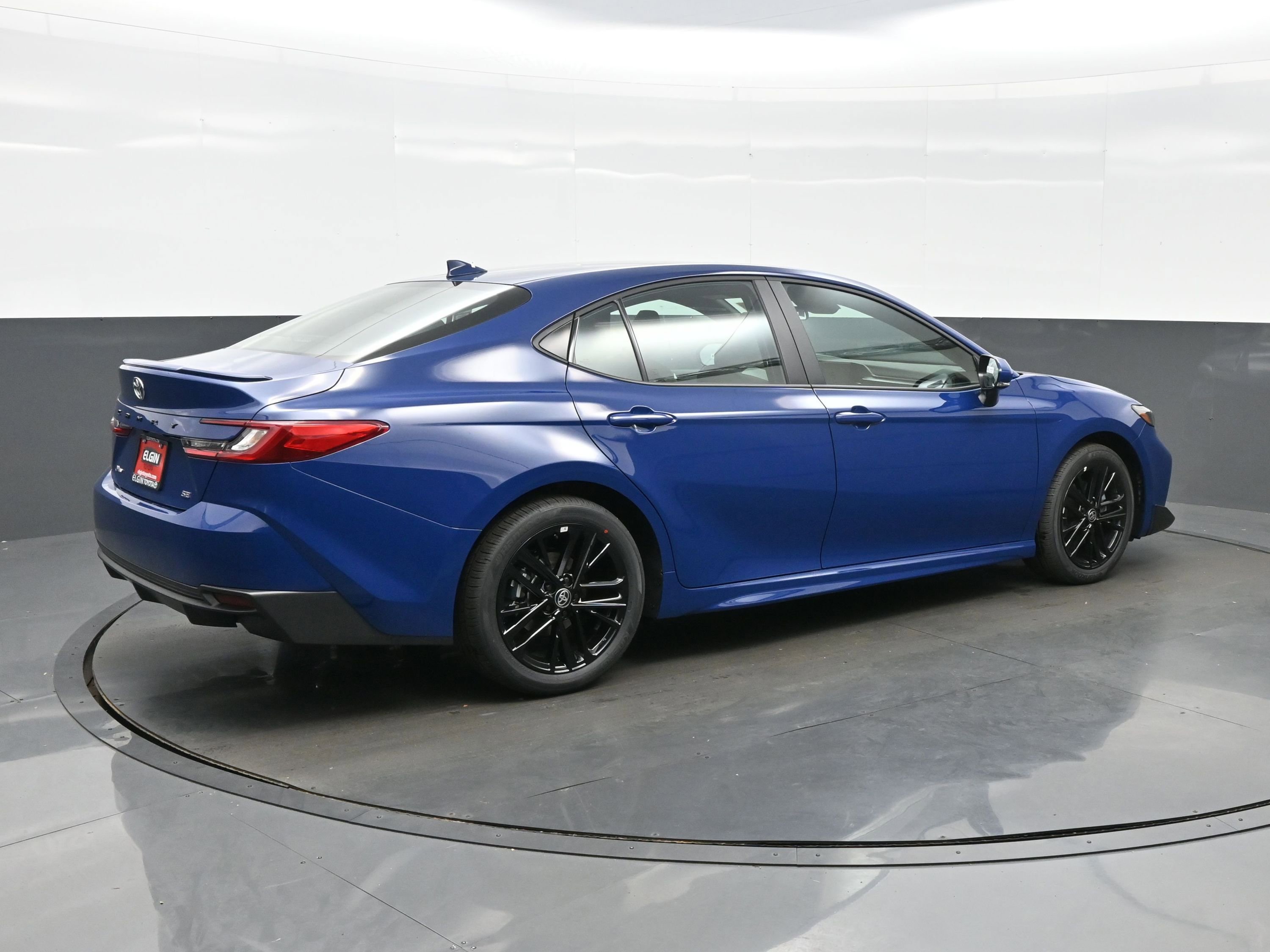 Used 2026 Toyota Camry SE image 6