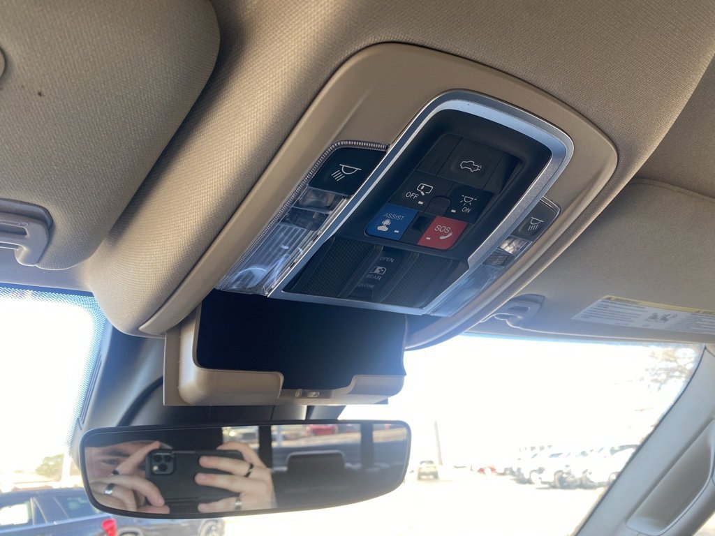 Used 2019 RAM 3500 Laramie image 26