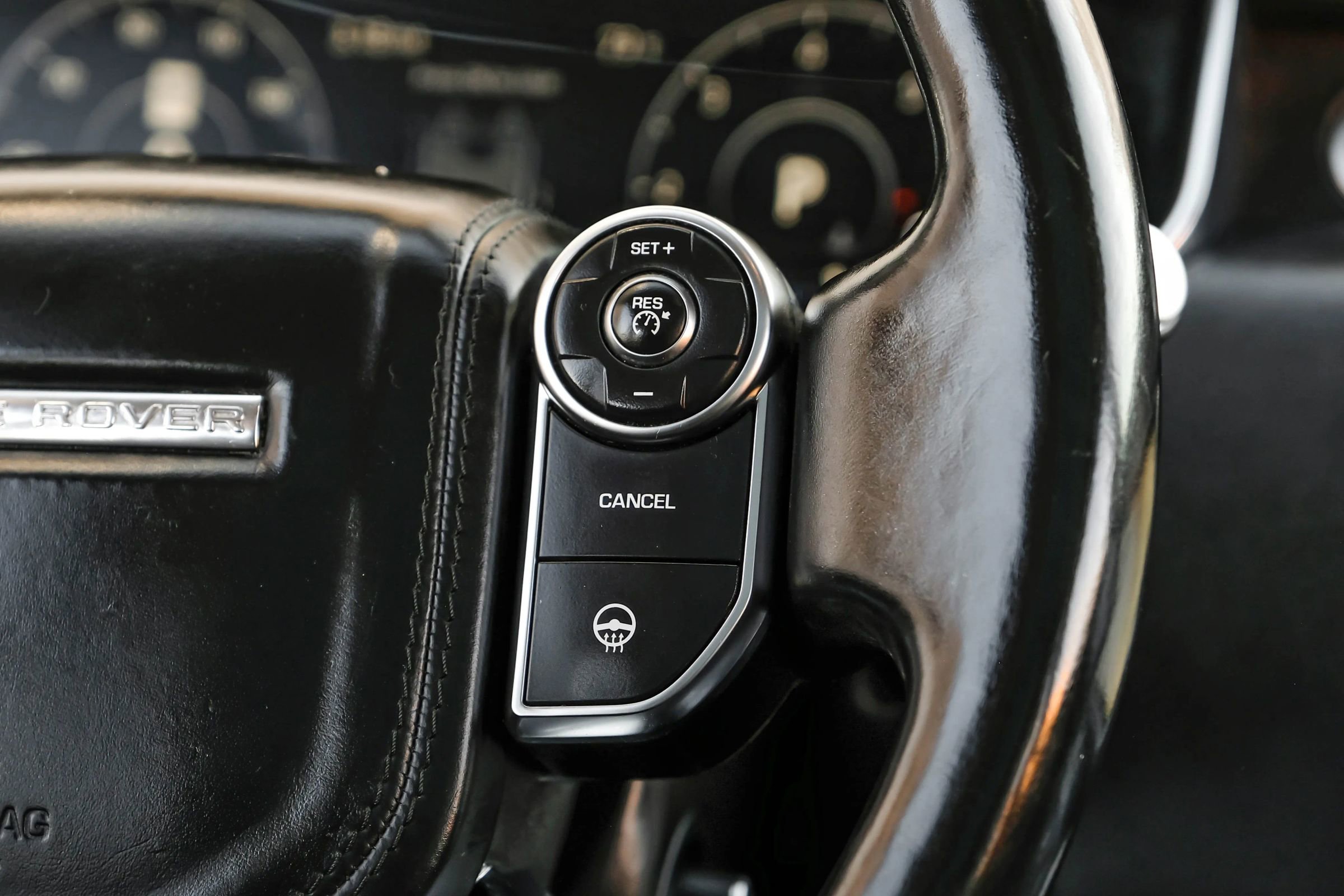 Used 2017 Land Rover Range Rover HSE image 21