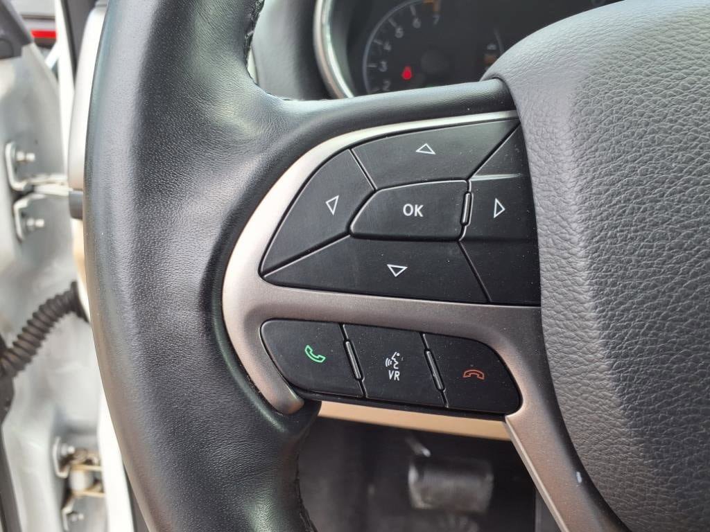 Used 2022 Jeep Grand Cherokee Laredo E AWD/4WD image 27