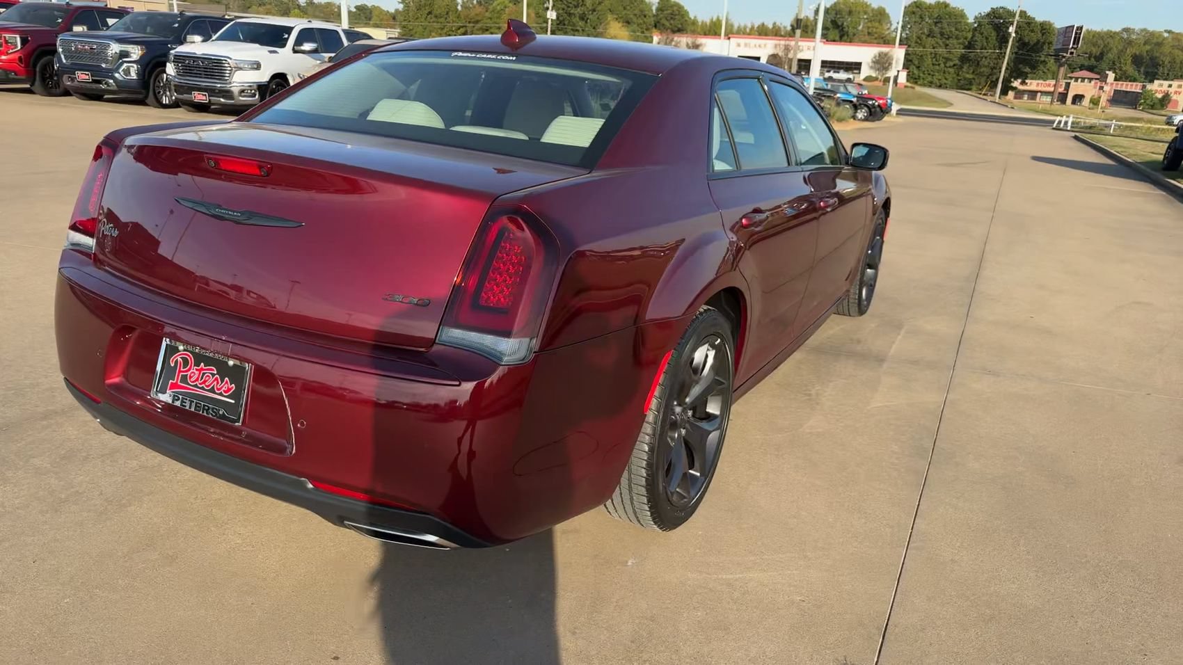 Used 2023 Chrysler 300 Touring L w/ Popular Equipment Group RWD image 8