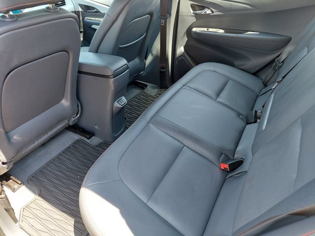 Used 2017 Chevrolet Bolt Premier w/ Infotainment Package FWD image 29