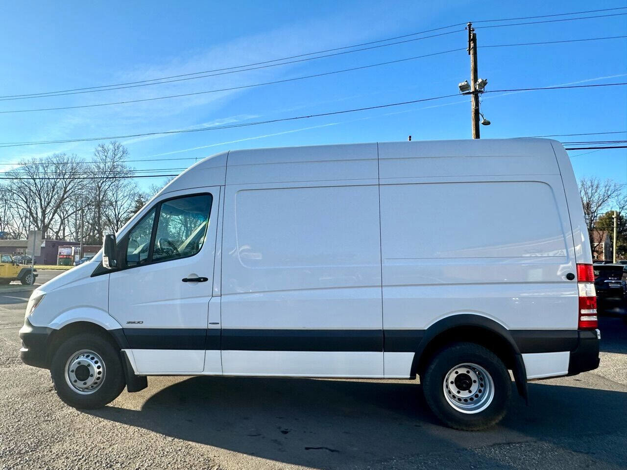Used 2015 Mercedes-Benz Sprinter 3500 image 4