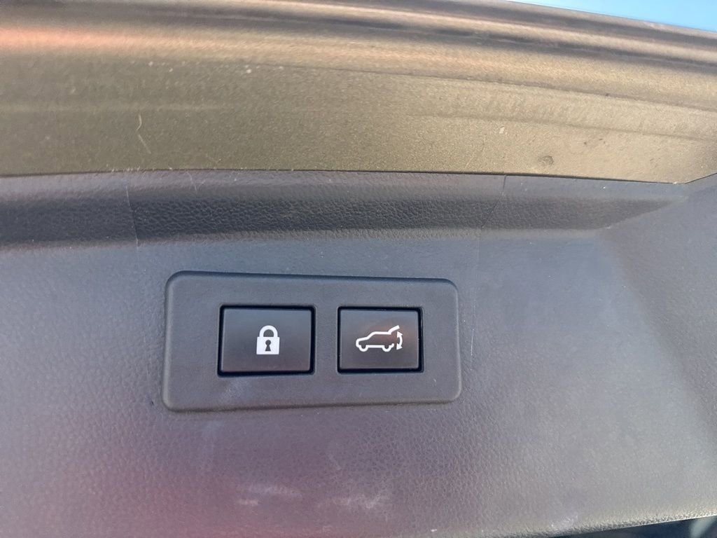 Used 2022 Subaru Outback Limited w/ Popular Package #2 image 9