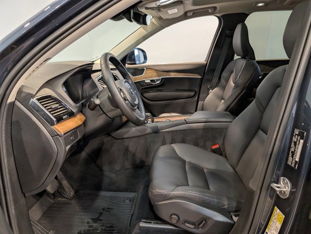 Used 2024 Volvo XC90 B6 Plus w/ Protection Package Premier image 12