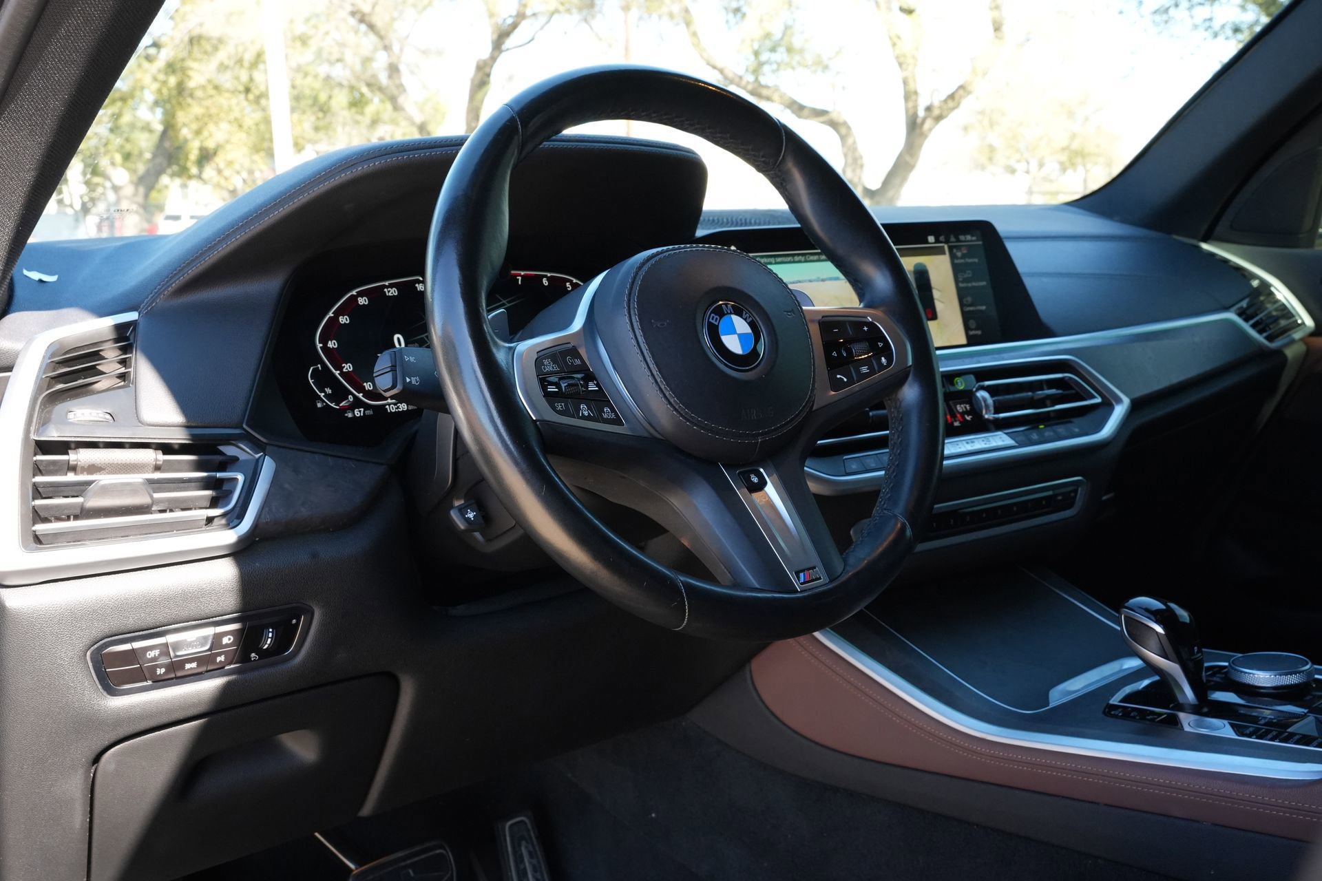 Used 2022 BMW X5 sDrive40i w/ M Sport Package RWD image 17