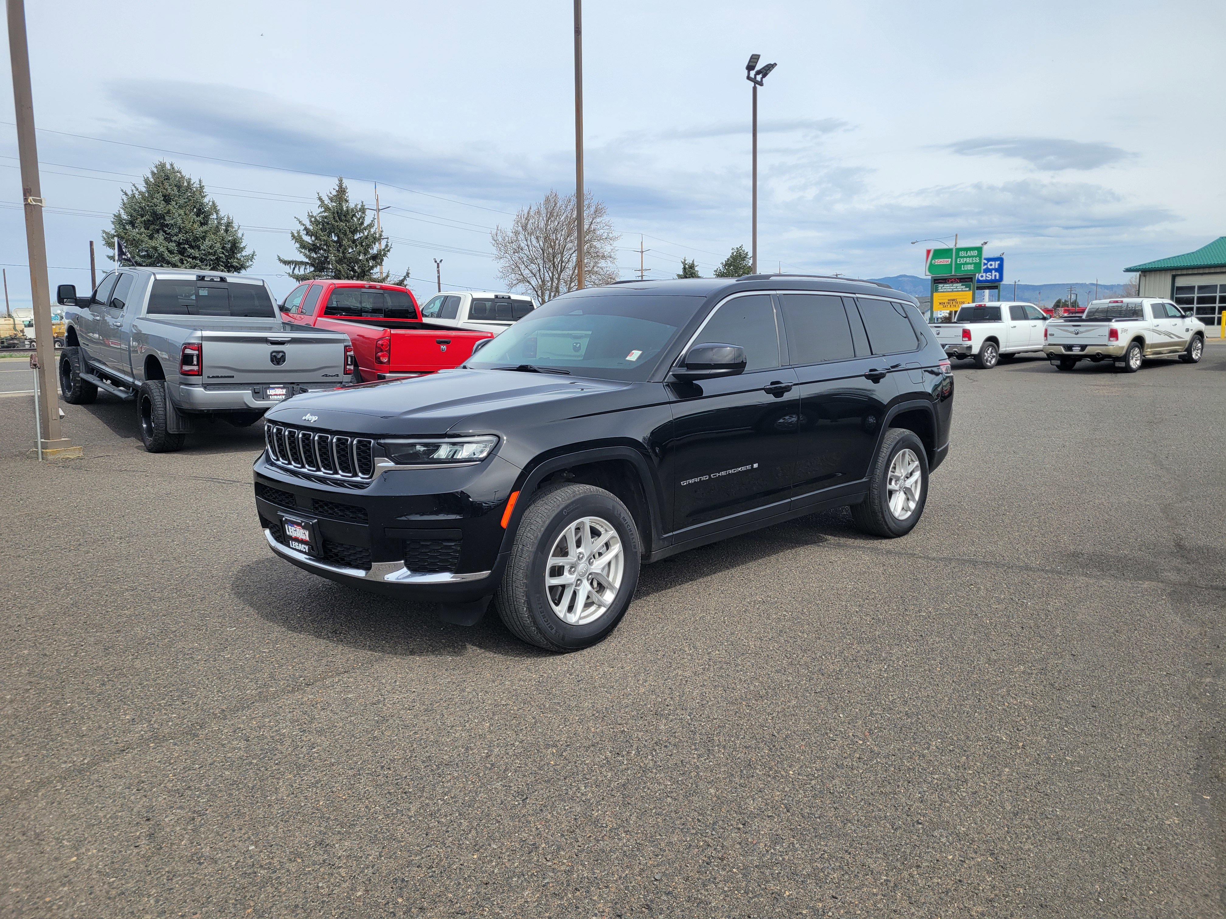 Used 2022 Jeep Grand Cherokee L Laredo w/ Luxury Tech Group I image 15